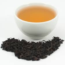 Gegorener rauchiger Tee Lapsang Souchong, schwarzer Tee Lapsang Souchong mit Kiefernholz-Trockenheit
