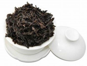 China Leicht rötlich braune Farbgroßer roter Roben-Tee, sauberer Blumen-Aroma-ungeheftetes Oolong-Tee fournisseur