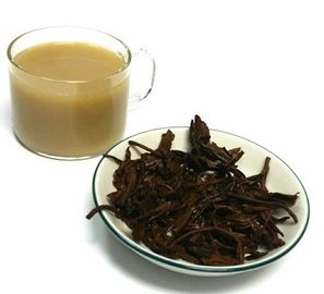China Entkoffeinierter schwarzer Tee-Geschmack Ying Hong Yingde ausgereifter und weich mit Mineral-Wesentlichem usine
